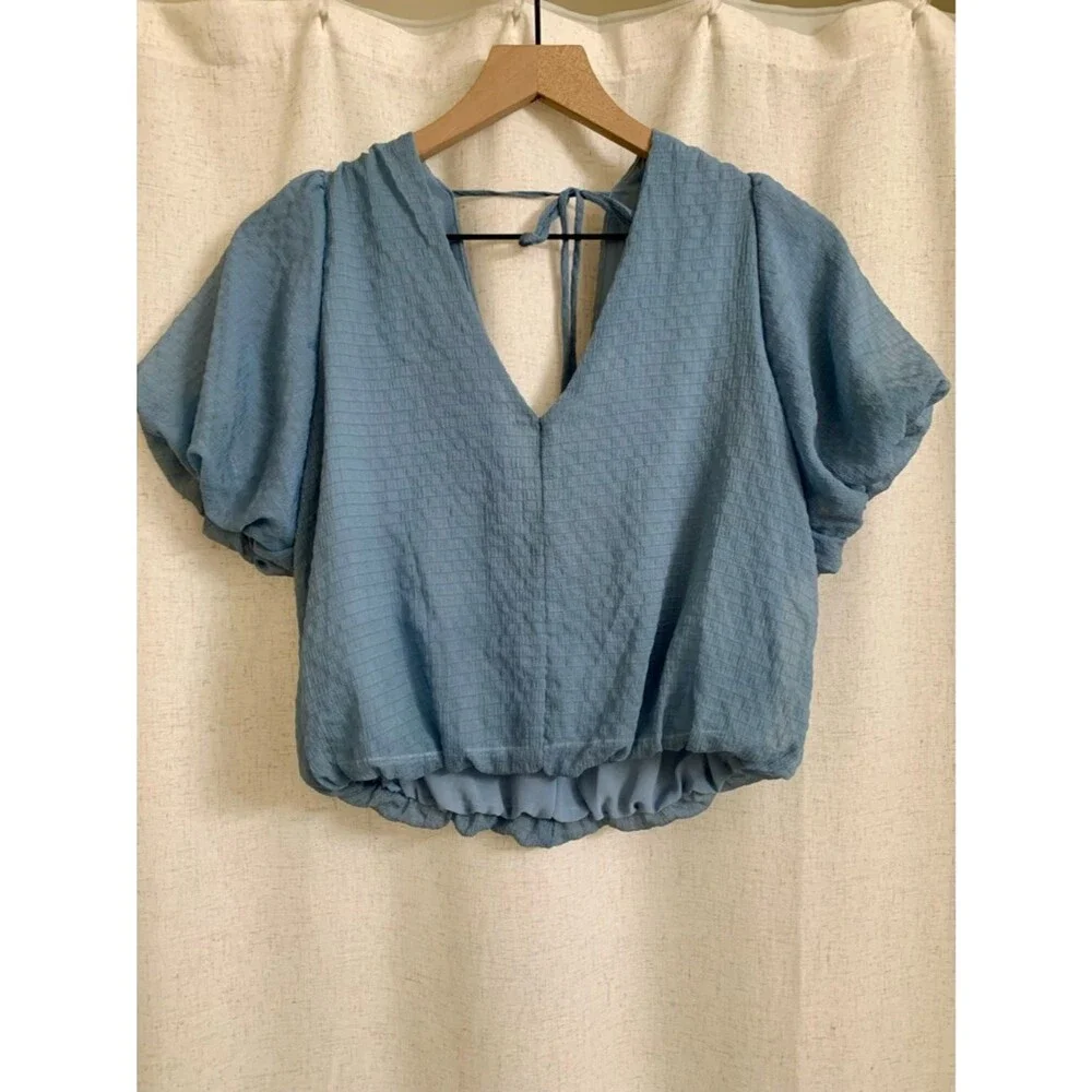 ASTR the Label Dusty Blue V-Neck Puff Gauze Sleeve Blouse Tie neck Bubble Small